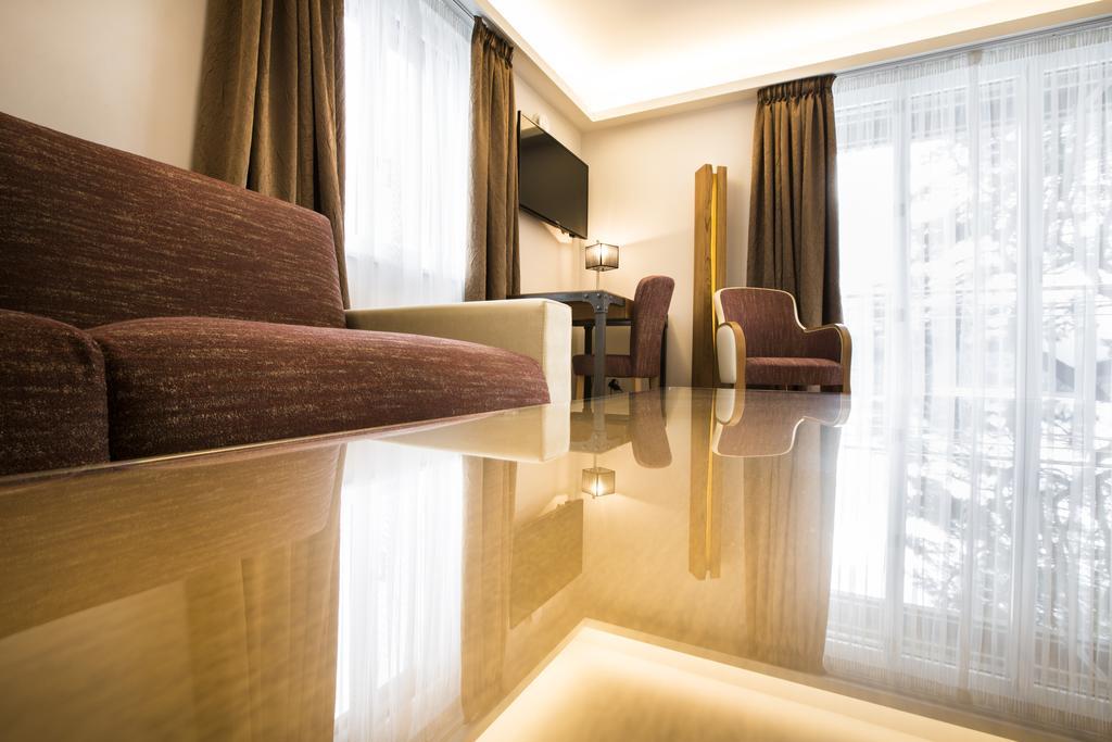 Romantik Hotel Le Vignier Avry-devant-Pont Δωμάτιο φωτογραφία